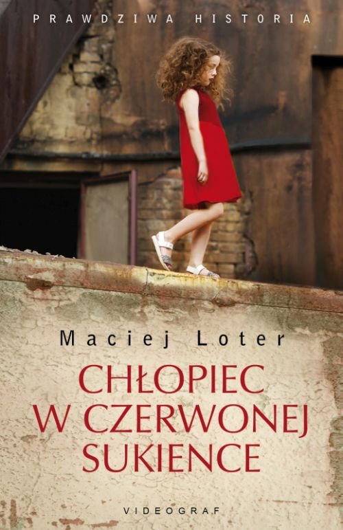Image of Chłopiec w czerwonej sukience