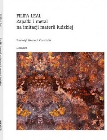 Image of Zapałki i metal na imitacji materii ludzkiej