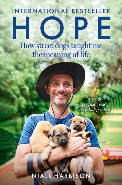 Image of Hope. How Street Dogs Taught Me the Meaning of Life wer. angielska
